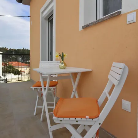 Ivo By Interhome Apartmán