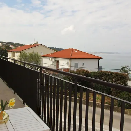 Ivo By Interhome Apartmán *