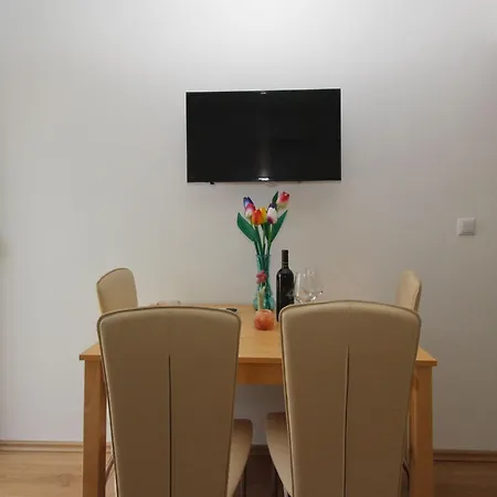 Ivo By Interhome Apartmán Šilo