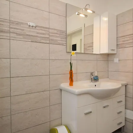 Ivo By Interhome Apartmán Šilo